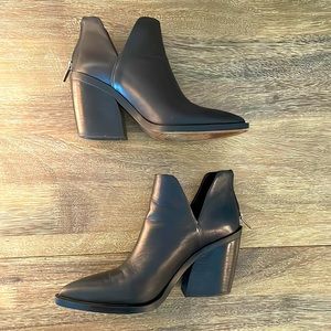 Vince Canute black booties